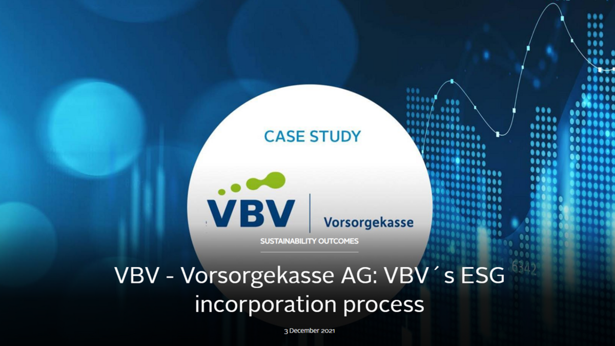 PRI_Case Study „Titelseite einer Fallstudie der VBV-Vorsorgekasse zum ESG-Integrationsprozess, mit VBV-Logo im Vordergrund und abstrakter blauer Finanzdaten-Grafik im Hintergrund.“